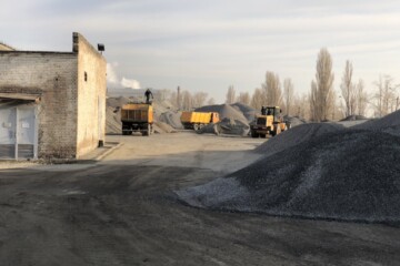 Доставка песка, щебня, подсыпки